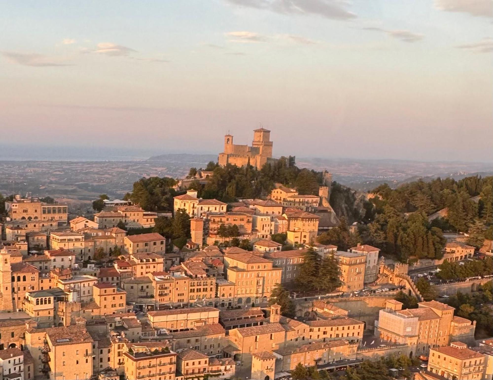 La Famosa Dimora Ambasciatore San Marino Dış mekan fotoğraf